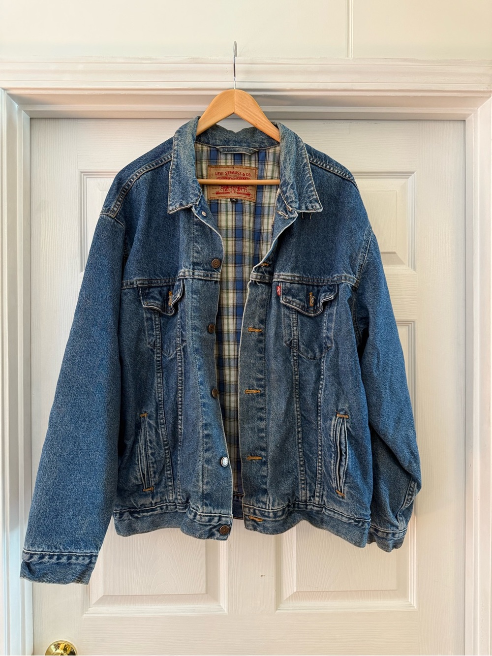 VINTAGE Levi's Blue Denim Plaid-Lined Trucker Jacket